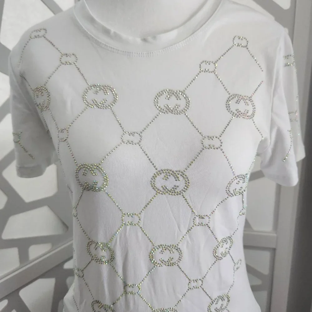 T-Shirt - Picture 1 of 4